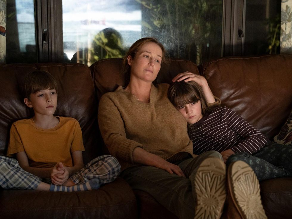 Wesley Holloway, Jennifer Ehle, and Justine Colan in She Said