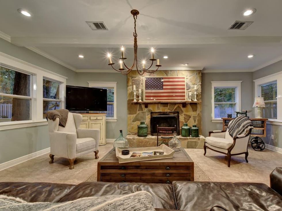 West Austin home house 2200 Sharon Lane living room