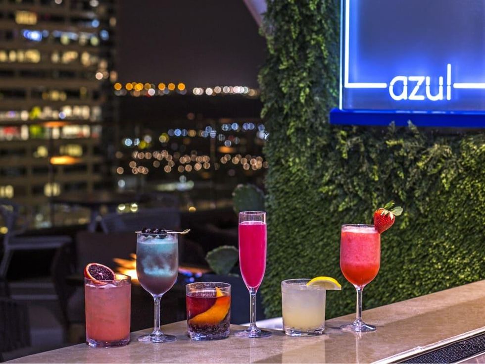 Westin Austin Downtown pool lounge cocktails