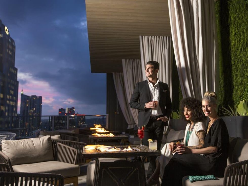 Westin Austin Downtown poolside lounge