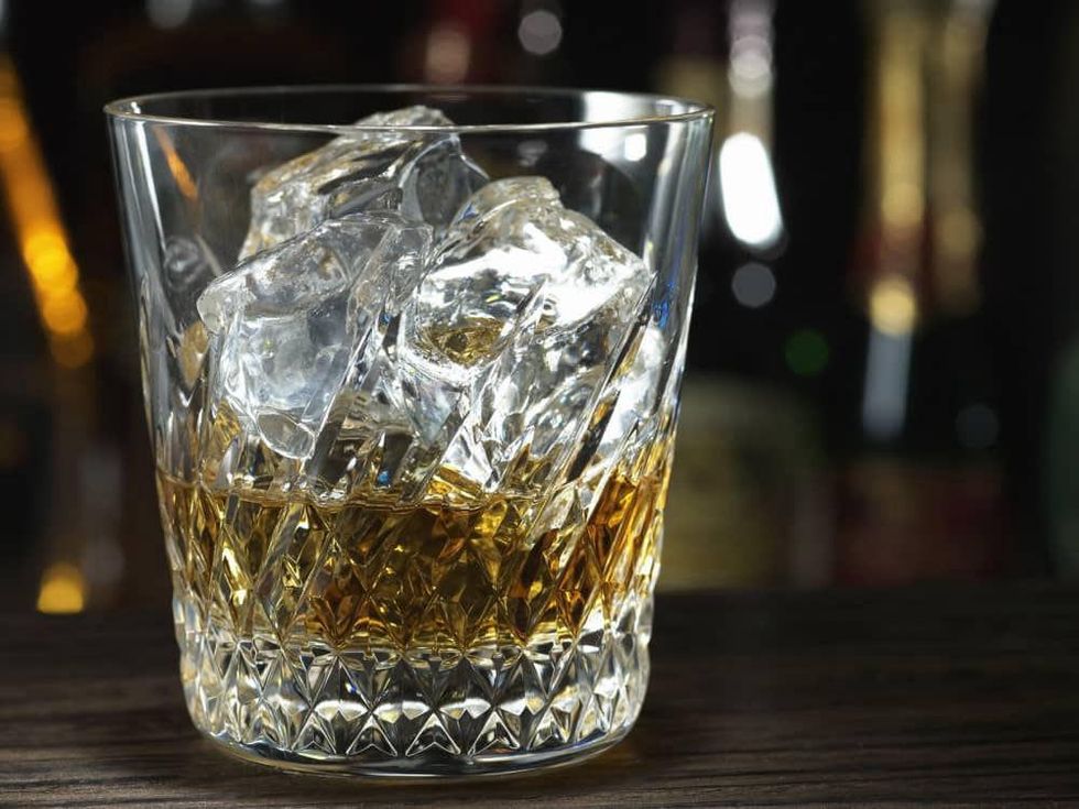 whiskey, glass, on the rocks, ice