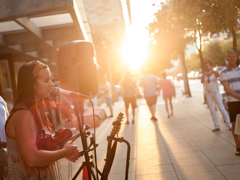White Linen Night in Austin 3169