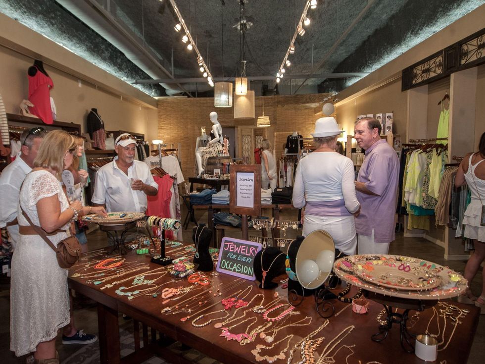 White Linen Night in Austin 3594