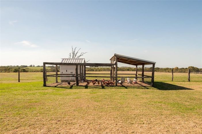 Whitehall Ranch chicken coop