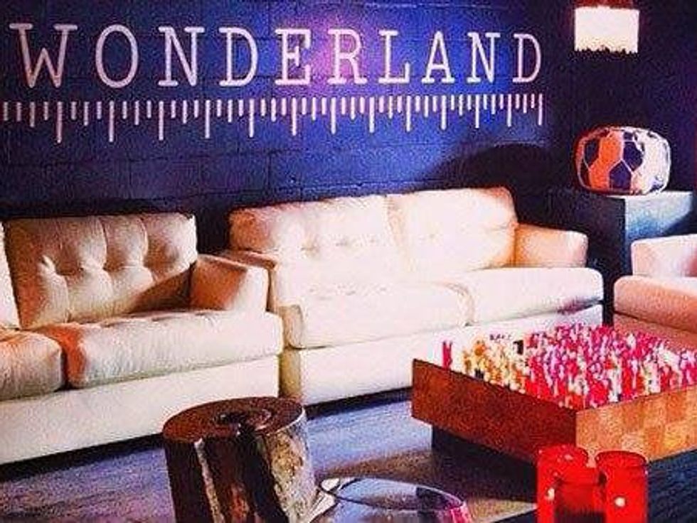 wonderland austin craft cocktails